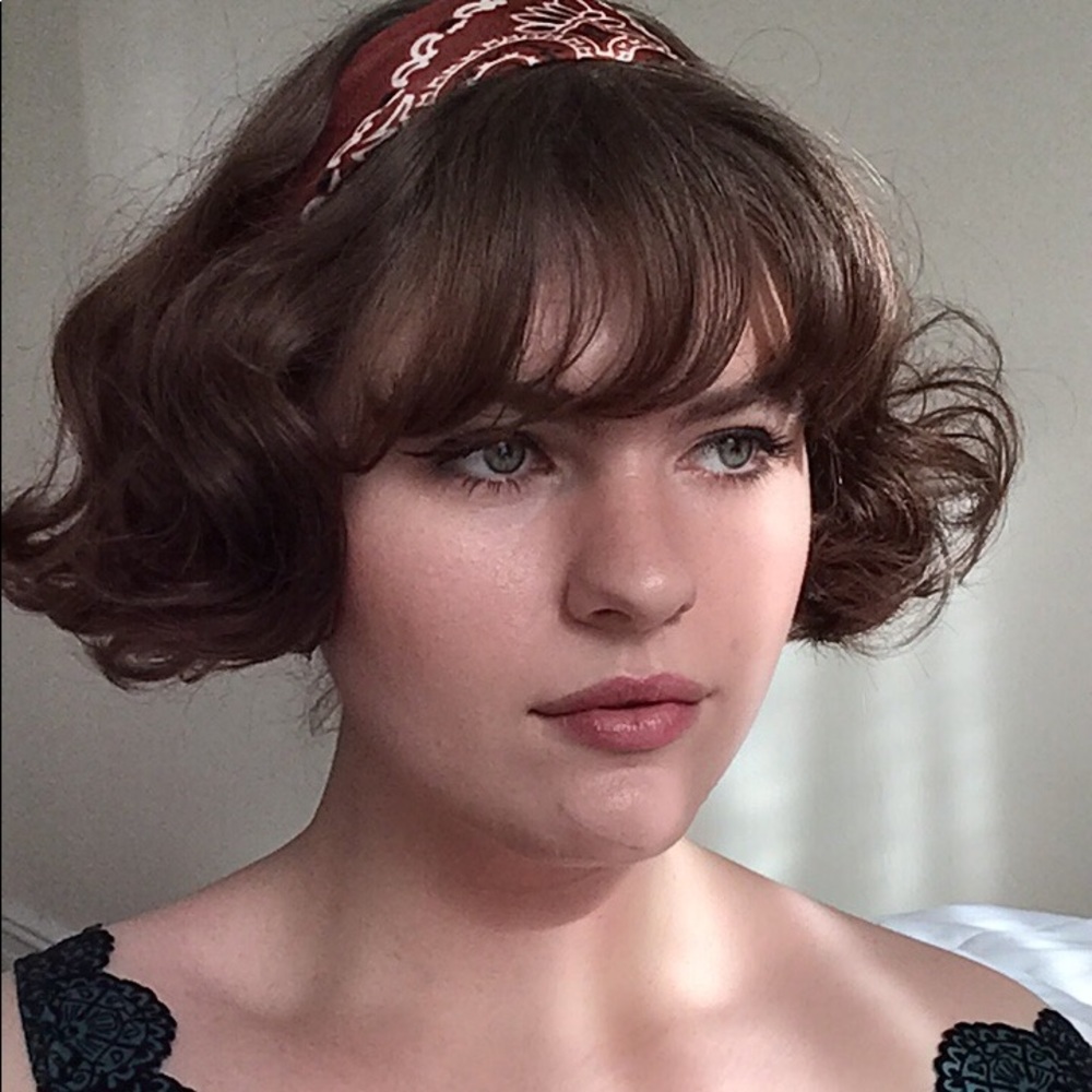 Meet your Posher, Lauren